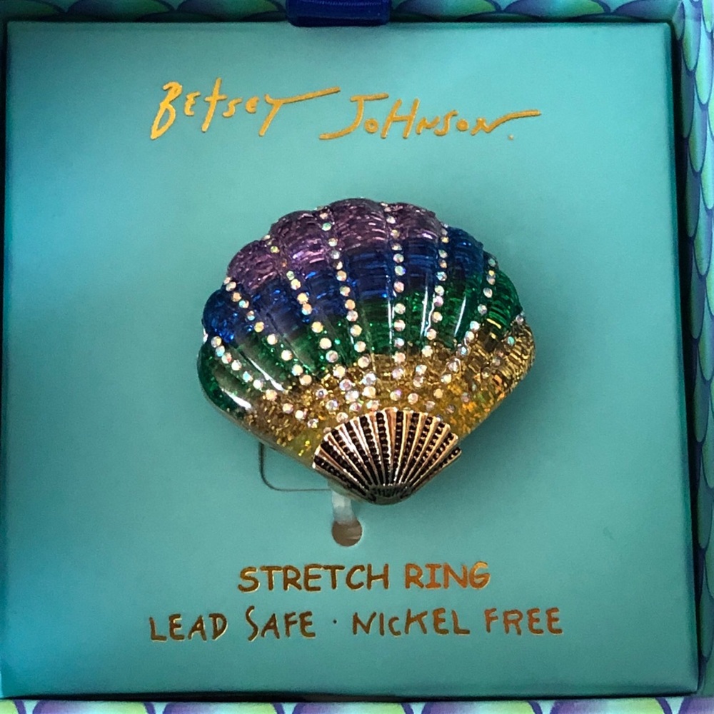 Betsey Johnson Mermaid Jewels Rainbow Seashell Cocktail Stretch Ring Crystal NIB